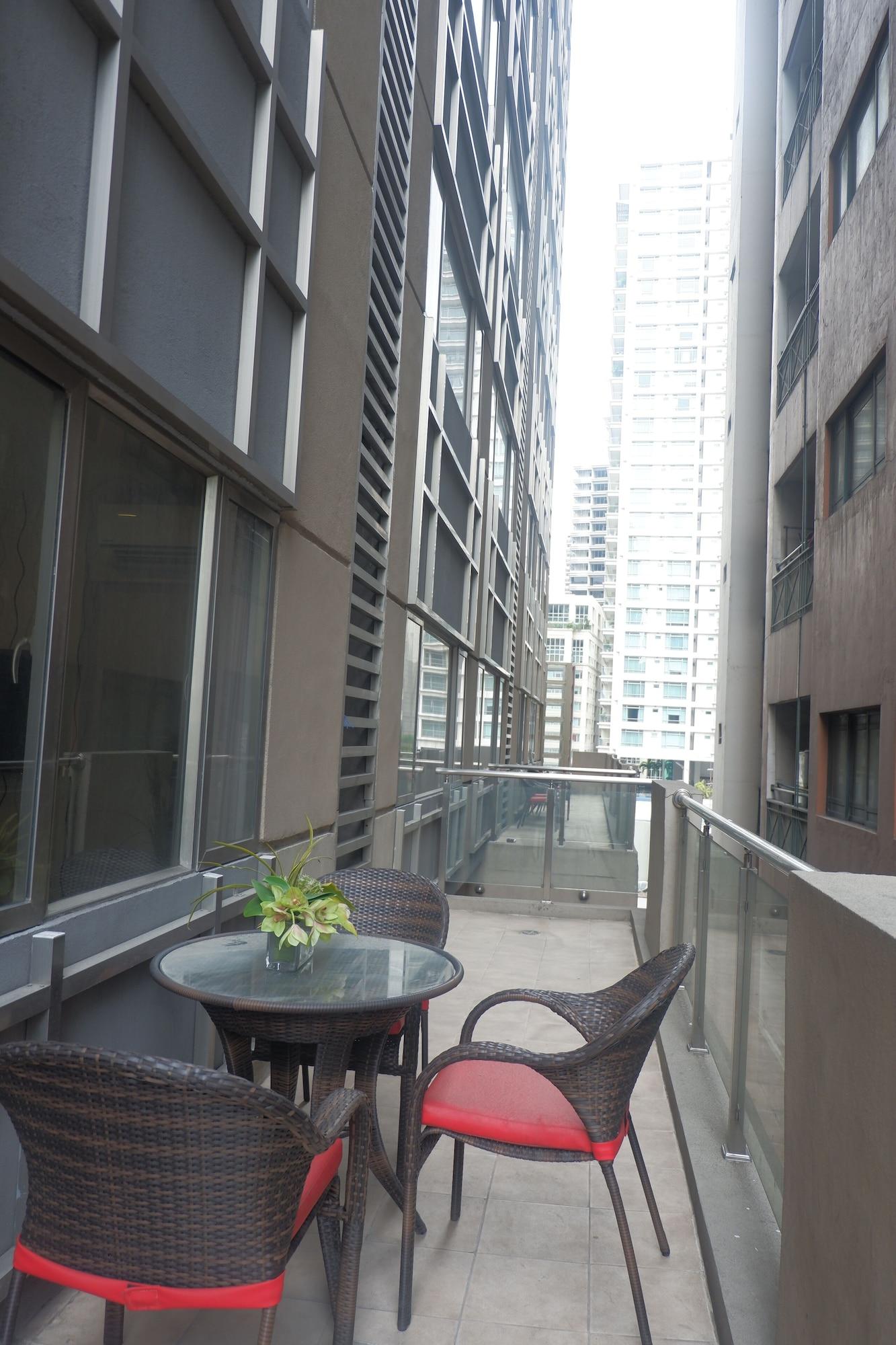 Valero Grand Suites By Swiss-Belhotel Makati City Dış mekan fotoğraf